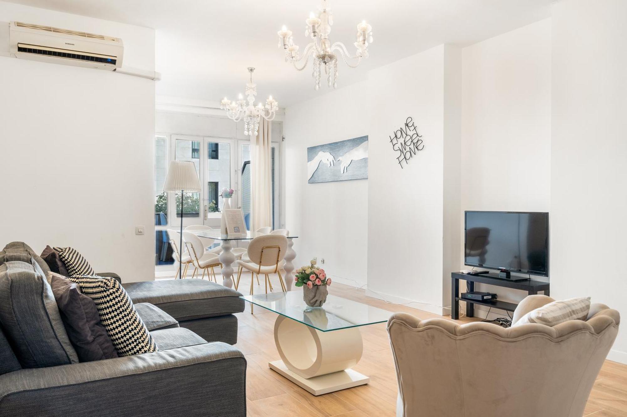 Fridays Flats Spacious 4Br Family Retreat Barcelona Exterior photo
